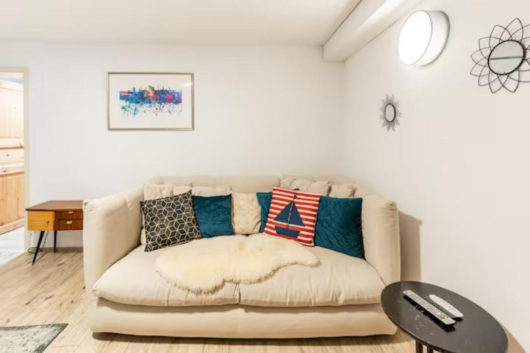 Grosszuegige 185M2-Altbauwohnung In Bestlage 7Zimmer-2Baeder-2Kuechen-2Wcs Гамбург Екстер'єр фото