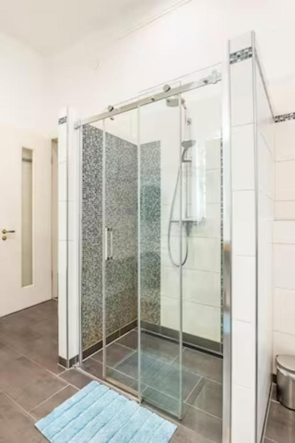 Grosszuegige 185M2-Altbauwohnung In Bestlage 7Zimmer-2Baeder-2Kuechen-2Wcs Гамбург Екстер'єр фото