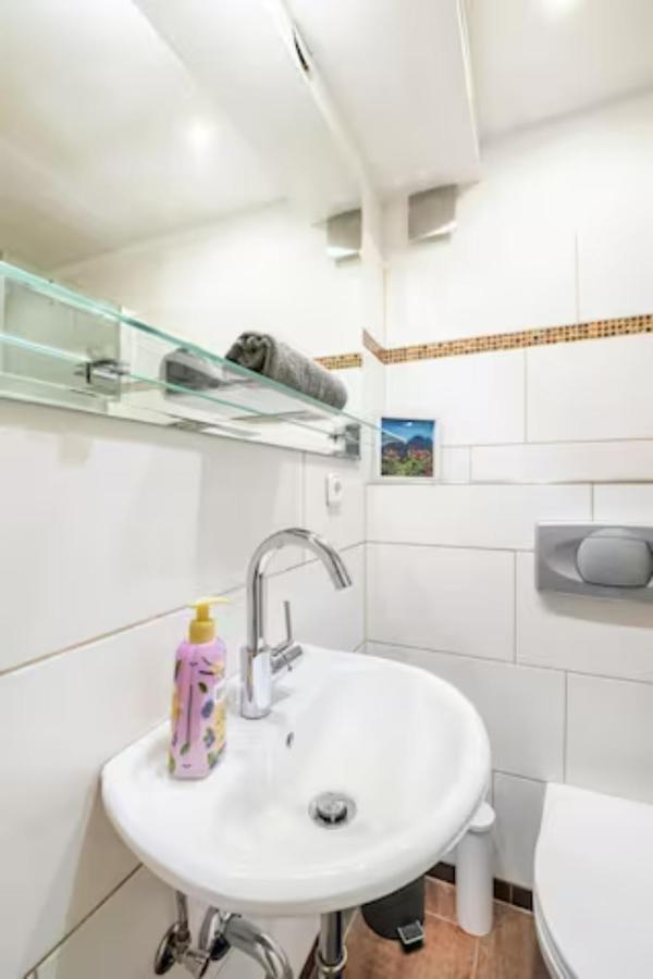 Grosszuegige 185M2-Altbauwohnung In Bestlage 7Zimmer-2Baeder-2Kuechen-2Wcs Гамбург Екстер'єр фото